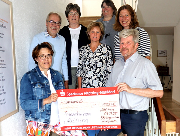Landfrauen spenden für heilpädagogische Tagesstätte im Franziskushaus