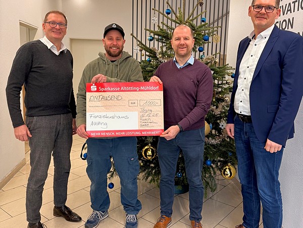 Resch Maschinenbau spendet für Medienwerkstatt